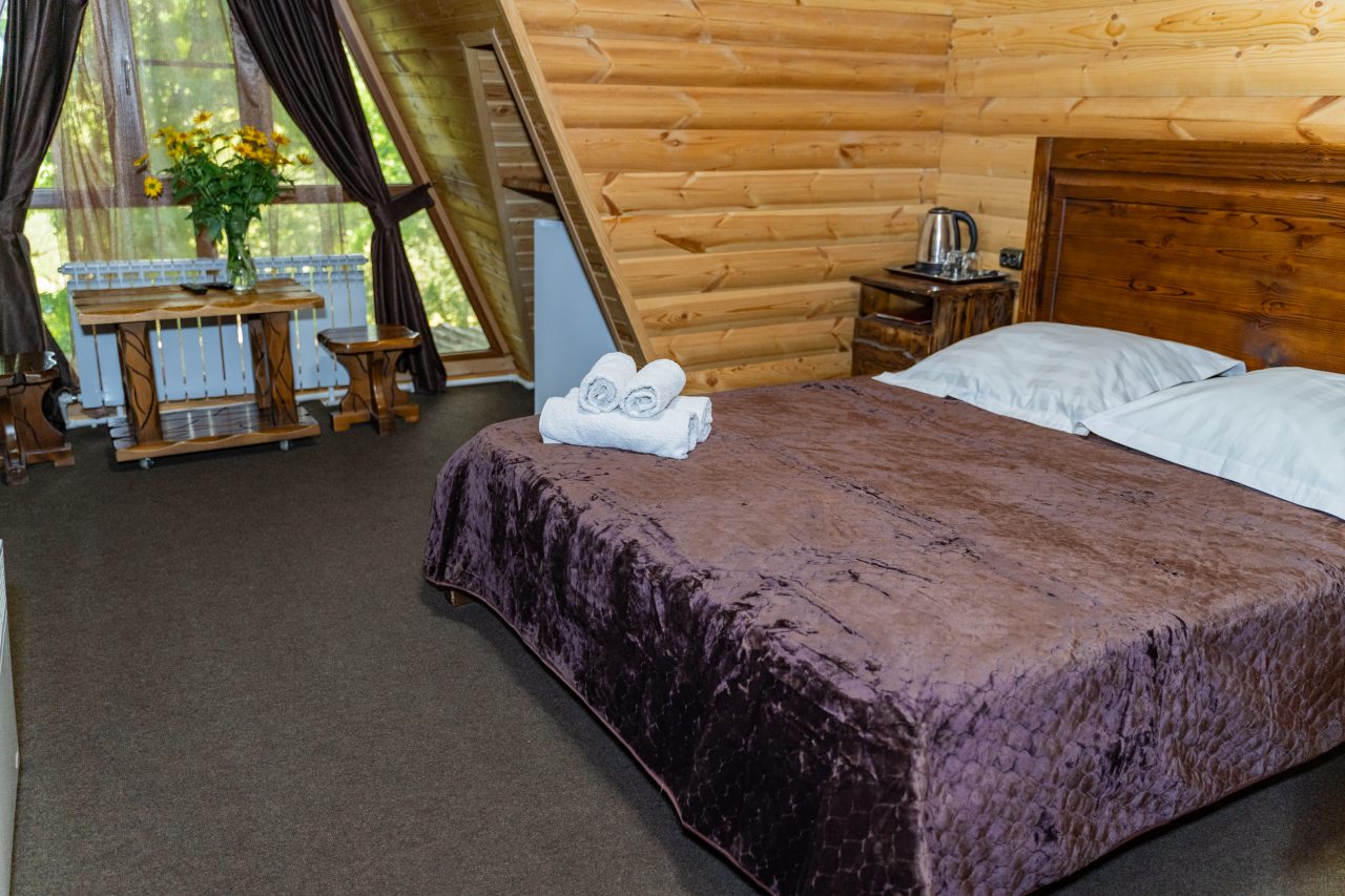 Двух местный номер в гостинице на втором этаже