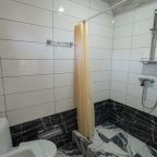Дом (С мельницей № 21, 22), Гостиница Горные Забавы