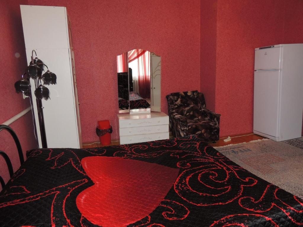 Семейный (Семейный номер с общей ванной комнатой) гостевого дома Виктория на Полевой, Ейск
