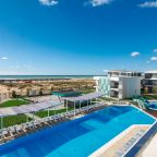 Открытый плавательный бассейн, Гостиница AURUM FAMILY