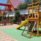 Детская игровая площадка, Гостевой дом Бугаз