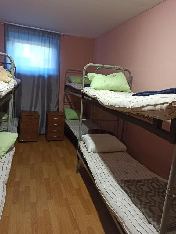 Номер (Спальное место на двухъярусной кровати в общем номере для мужчин) хостела Общежитие, Подольск