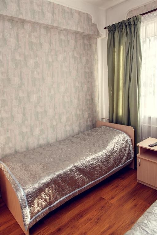 Двухместный (Двухместный номер с 2 отдельными кроватями) отеля Парковый, Павловская