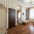 Двухместный (Чеховъ), Отель Чеховъ