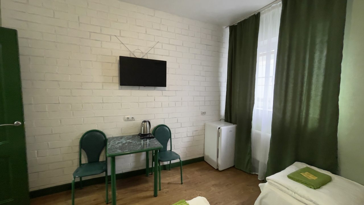 Трехместный (Стандартный с 3-мя односпальными кроватями 6Б), Мини-отель Тополя