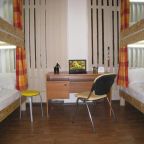 Четырехместный (Классический четырехместный номер), Хостел Жара