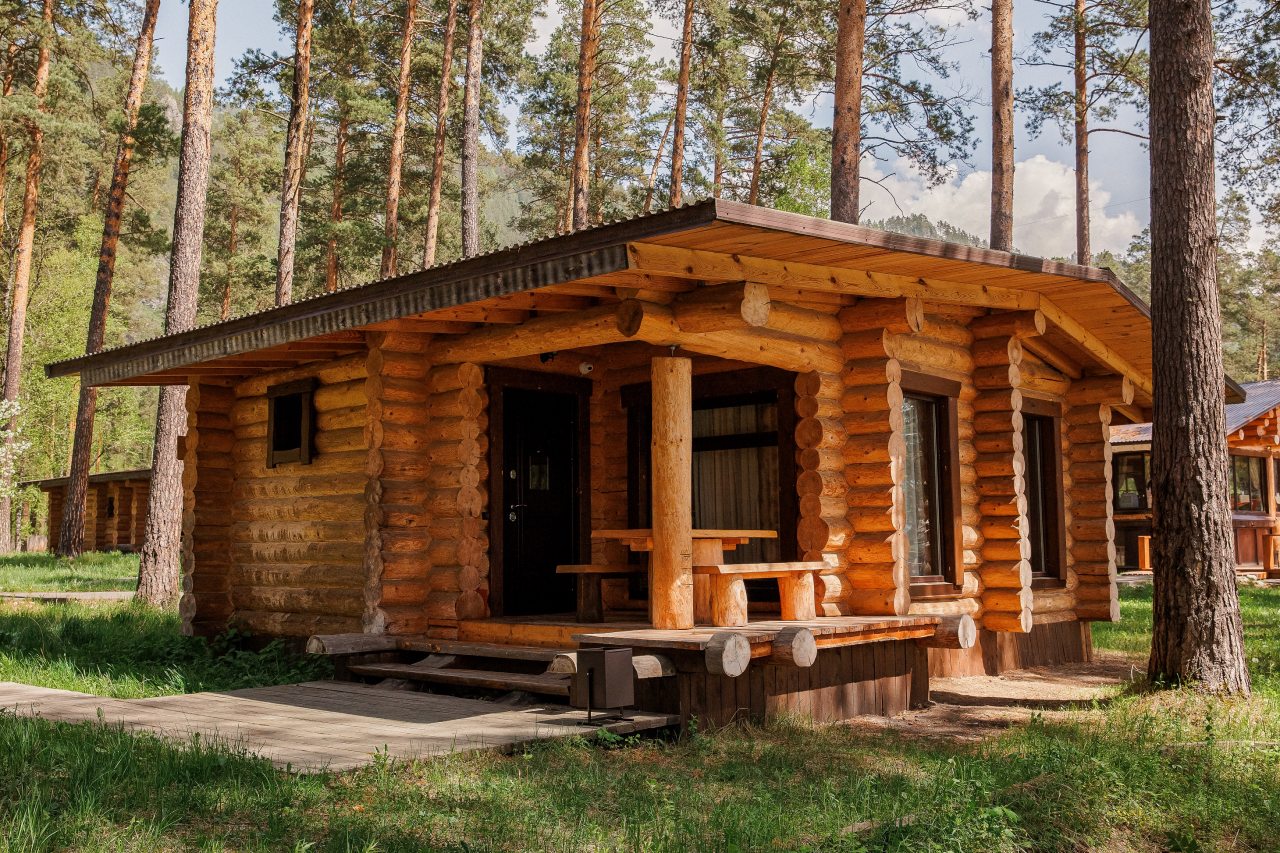Шале (У реки), База отдыха Altay Sense