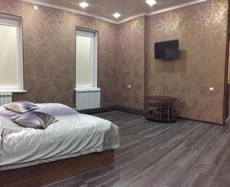 Двухместный (Большой двухместный номер с 1 кроватью) отеля Альтаир, Пятигорск