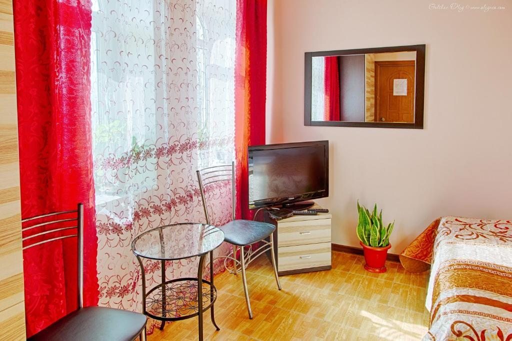 Двухместный (Двухместный номер с 1 кроватью и собственной ванной комнатой) гостевого дома У Машука, Пятигорск