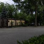 Парковка, Отель Альберия