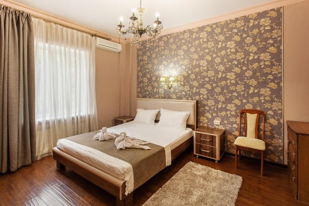 Апартаменты (Улучшенные апартаменты с 1 спальней) апарт-отеля Дежа Вю, Пятигорск