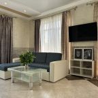 Апартаменты (С террасой), Гостевой дом Family