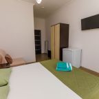 Трёхместный и более (Трехместный номер с балконом с видом на море), Гостевой дом Прибрежный