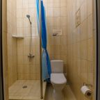 Трёхместный и более (Трехместный номер с балконом с видом на море), Гостевой дом Прибрежный