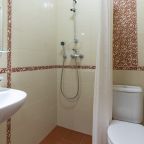 Пятиместный (2-х комнатный с балконом), Гостевой дом Гелиос