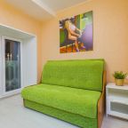 Апартаменты (С диваном-кроватью), Апартаменты LeoHotels на 4-ой Советской