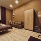 Семейный (Семейный 104 с удобствами на этаже), Мини-отель Героев России