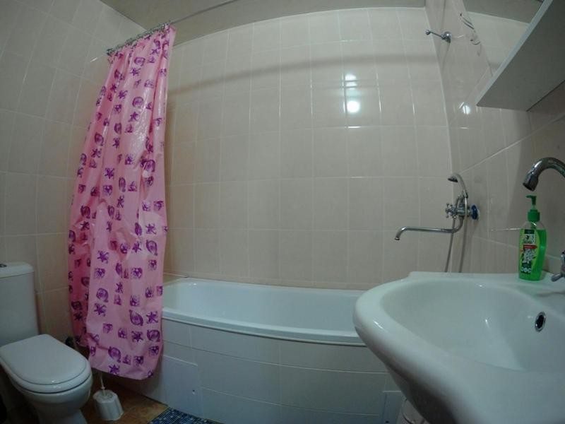 Двухместный (Двухместный номер с 2 отдельными кроватями и душем) мини-гостиницы Ника, Джубга