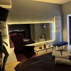 Сюит (Люкс с гидромассажной ванной), Отель Room Room