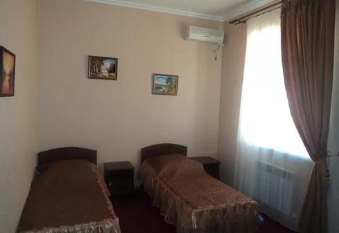 Двухместный (Улучшенный двухместный номер с 2 отдельными кроватями) гостевого дома Веста, Кущёвская