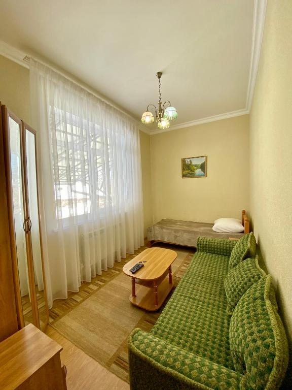 Двухместный (Бюджетный номер) гостевого дома Guest House Mariyka, Кисловодск