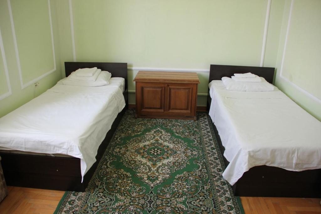 Двухместный (Стандарт с 2 отдельными кроватями 302) гостевого дома На Московской, Кисловодск