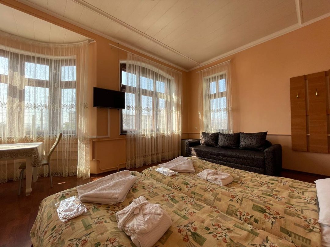 Двухместный (Стандартный двухместный номер) гостиницы Семейный Отдых, Кисловодск