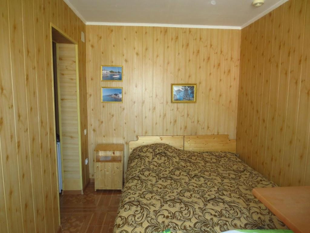 Двухместный (Стандартный двухместный номер с 1 кроватью или 2 отдельными кроватями и балконом) гостевого дома Мишель, Лазаревское