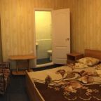 Двухместный (Двухместный с 1 кроватью или 2 отдельными кроватями и душем), Гостевой дом Оскар