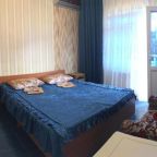 Двухместный (Двухместный с 1 кроватью или 2 отдельными кроватями и душем), Гостевой дом Оскар