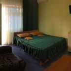 Двухместный (Двухместный с 1 кроватью или 2 отдельными кроватями и душем), Гостевой дом Оскар