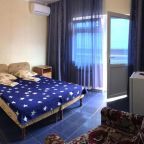 Двухместный (Двухместный с 1 кроватью или 2 отдельными кроватями и душем), Гостевой дом Оскар