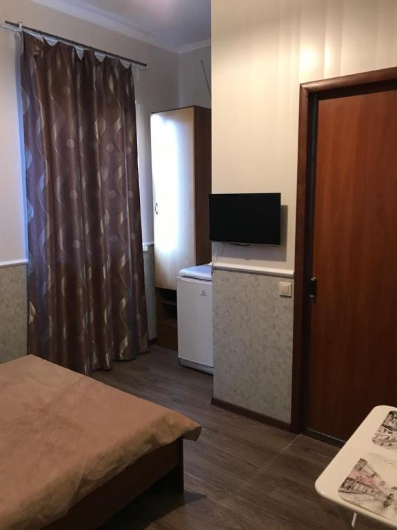 Двухместный (Двухместный номер с 1 кроватью и собственной ванной комнатой) гостевого дома Камбрия, Лазаревское