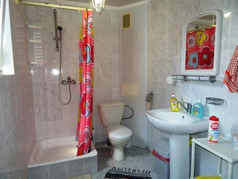 Четырехместный (Четырехместный номер с собственной ванной комнатой) гостевого дома Козачок, Лазаревское