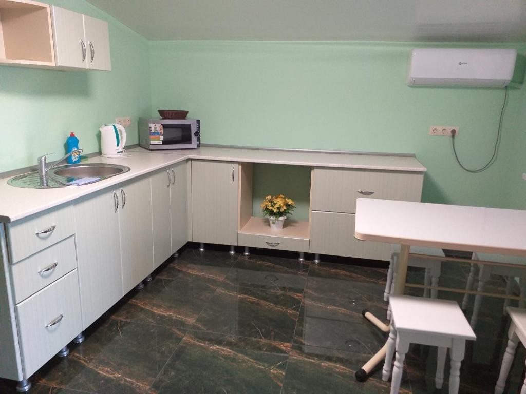 Семейный (Семейный номер с балконом), Гостиница Анаит