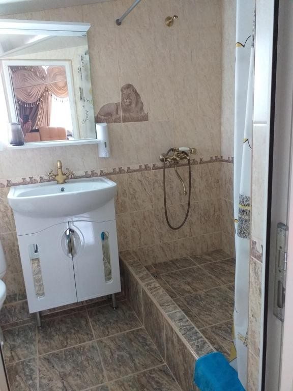 Семейный (Семейный номер с балконом), Гостиница Анаит