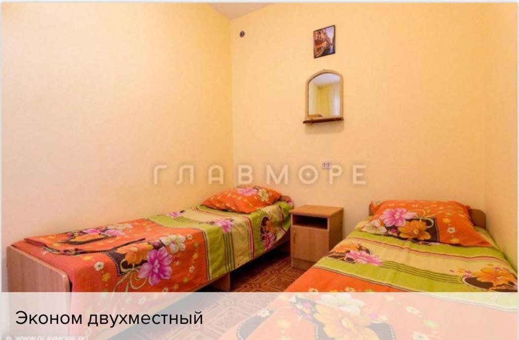 Двухместный (Двухместный номер с 2 отдельными кроватями) гостевого дома Адель на Тургенева, Геленджик