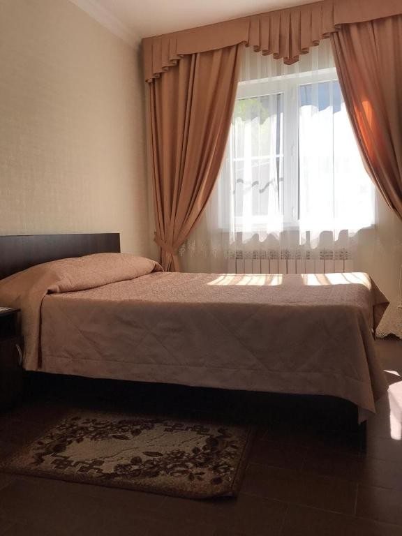 Двухместный (Двухместный номер с 2 отдельными кроватями и душем) гостевого дома Гостевой дом 777 на Репина, Сочи