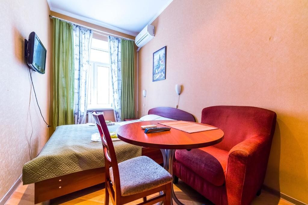 Двухместный (Двухместный номер с 1 кроватью и общей ванной комнатой) отеля Myhotel24, Москва