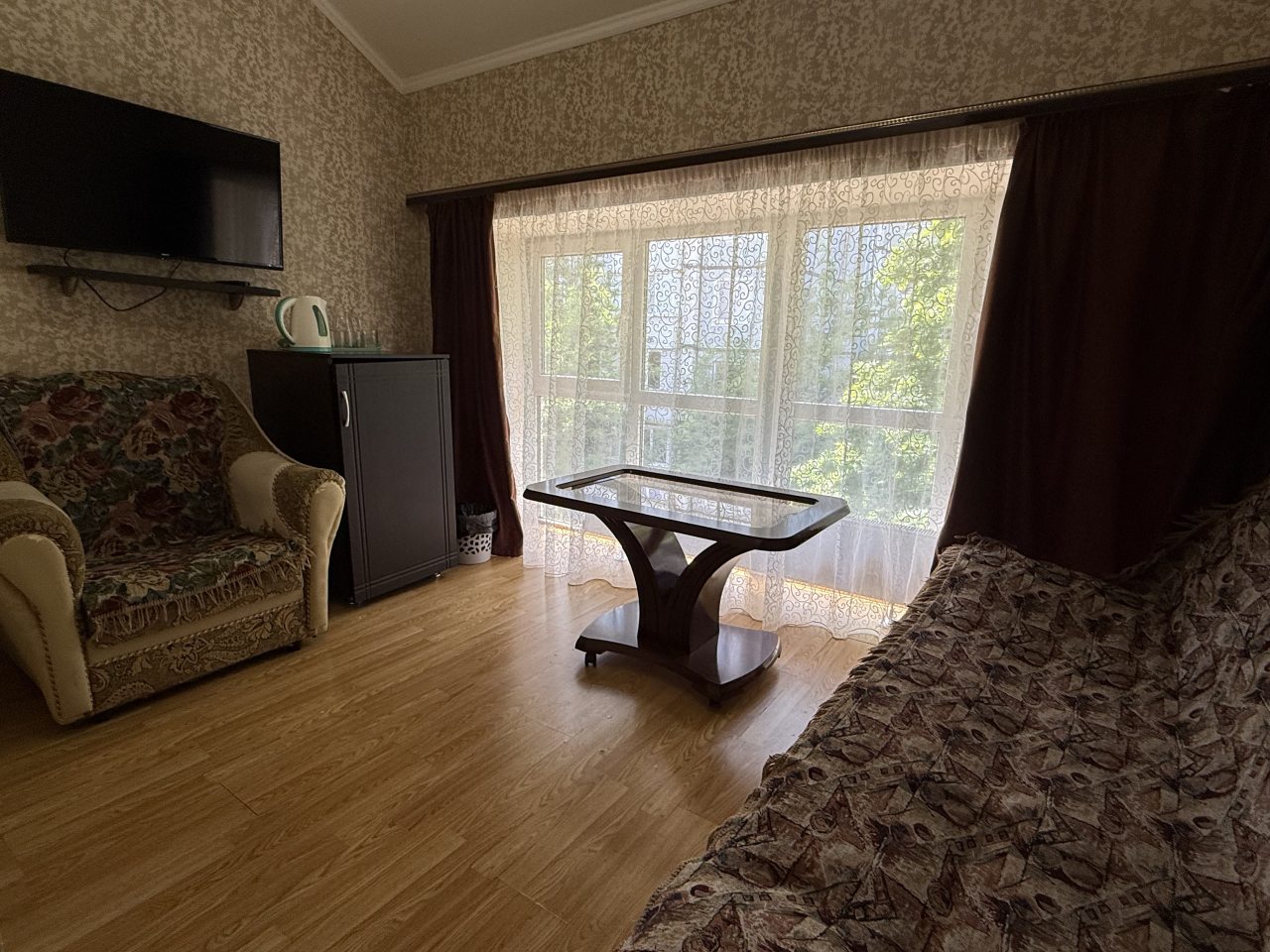Четырехместный (Двухкомнатный номер), Гостиница Волна