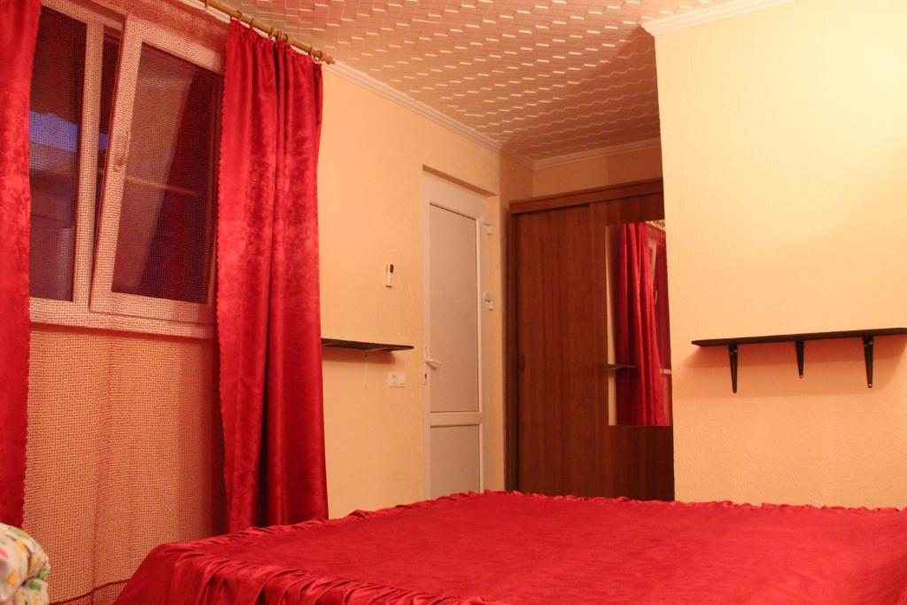 Трехместный (Стандартный трехместный номер) гостевого дома На Черниговской, Геленджик