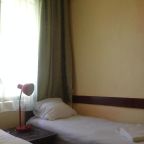 Двухместный (Небольшой двухместный номер с 2 отдельными кроватями), Семейный отель Беседка 27