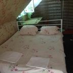 Четырехместный (Четырехместный номер с балконом), Семейный отель Беседка 27