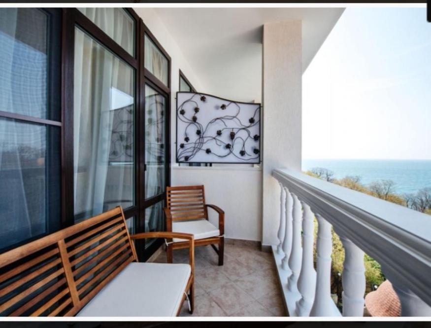 Двухместный (Двухместный номер с 1 кроватью и балконом, вид на море) отеля RIVAS, Сочи