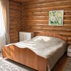 Двуспальная кровать