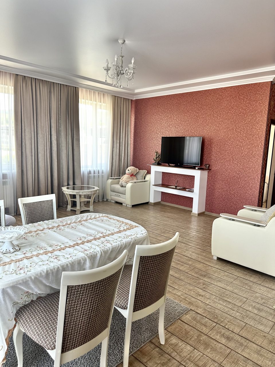 Люкс (Двухкомнатный с отдельной спальней), Отель Rich House