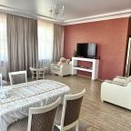 Люкс (Двухкомнатный с отдельной спальней), Отель Rich House