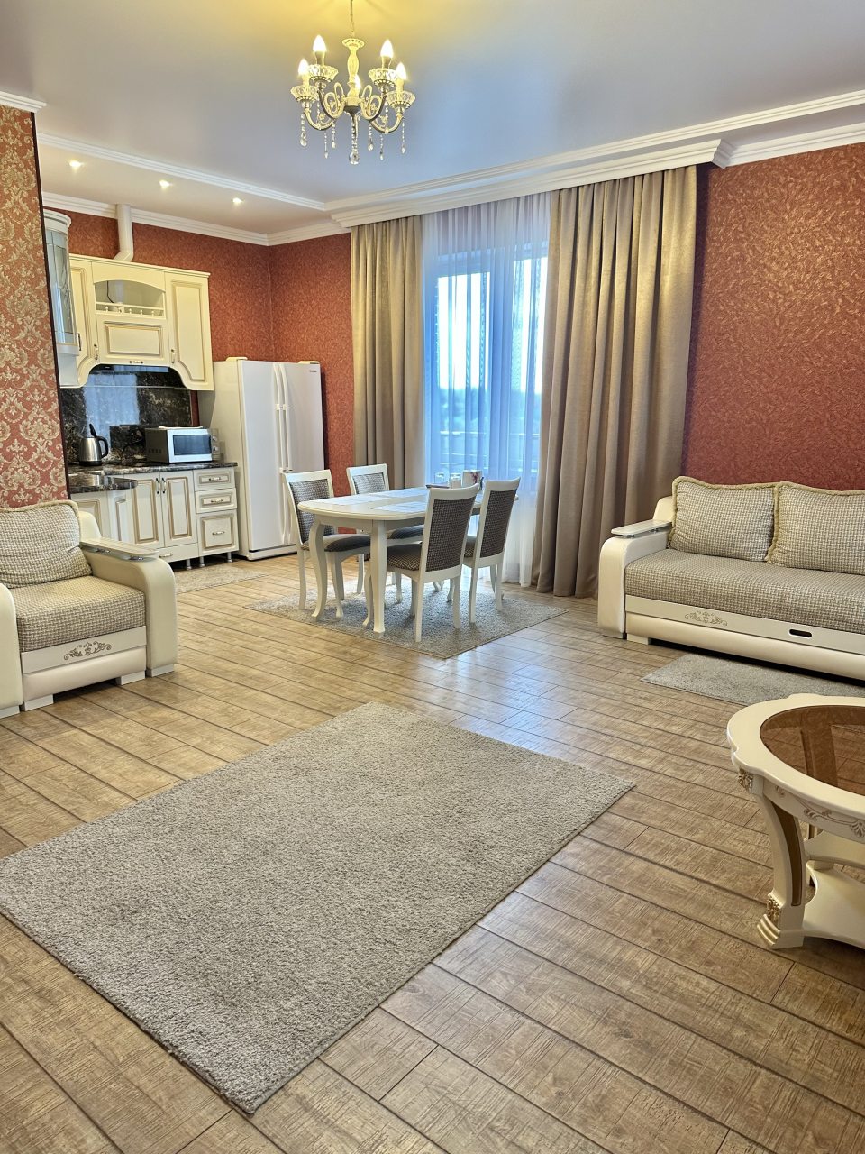 Люкс (Двухкомнатный с отдельной спальней), Отель Rich House