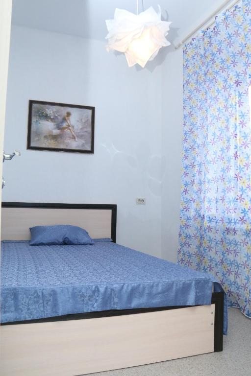 Двухместный (Двухместный номер с 2 отдельными кроватями и собственной ванной комнатой) отеля Тропинка, Южноуральск