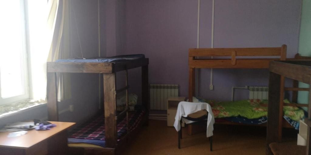 Номер (Односпальная кровать в общем мужском номере) хостела Вилюй, Якутск